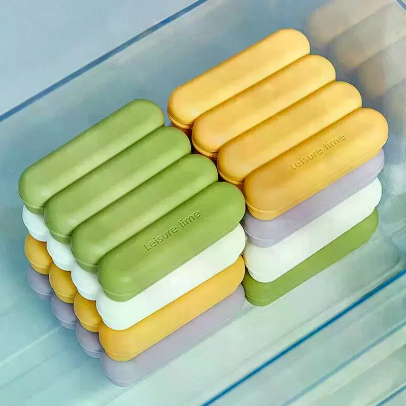 蓋付き4グリッド再利用可能なシリコン製氷皿、自家製アイスキャ - Meal Prep Freezer のレビューと価格